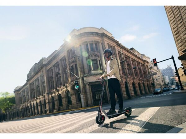 Elektricni Trotinet SEGWAY NINEBOT F3 PRO E - Image 2